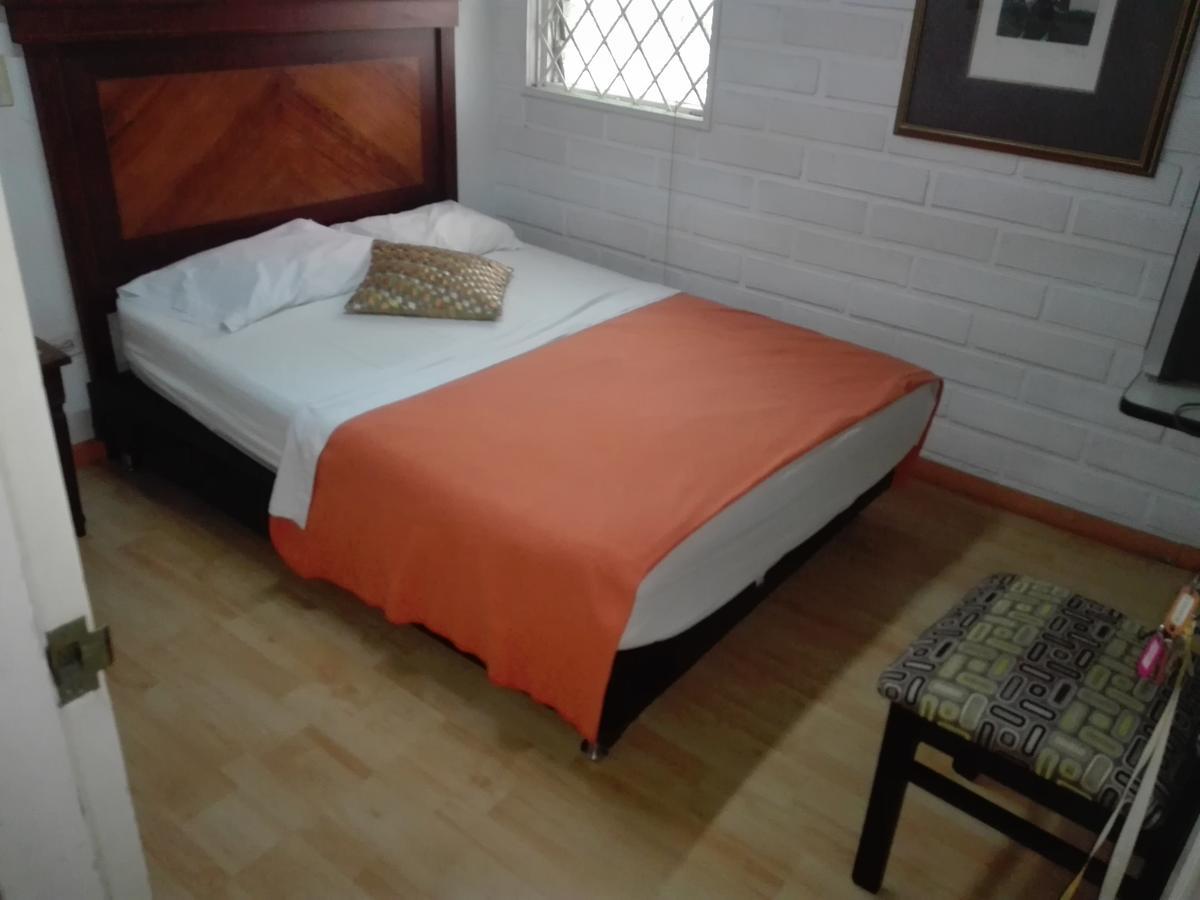 Spring City Hostel Medellín Zewnętrze zdjęcie