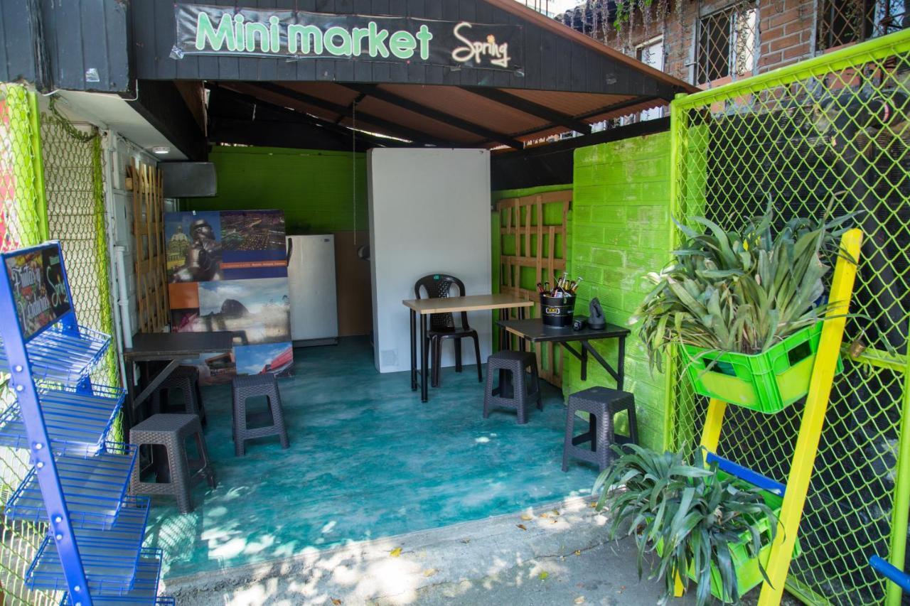 Spring City Hostel Medellín Zewnętrze zdjęcie